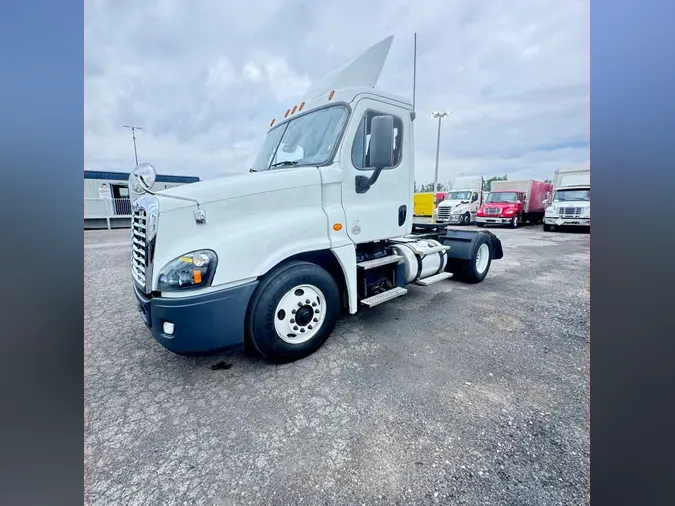 2019 FREIGHTLINER/MERCEDES CASCADIA 1259761440e8b12013712db31978fba2e0a