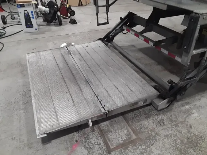 2020 FREIGHTLINER/MERCEDES M2 10697617ce310094b73292d2244d5ad9dfe