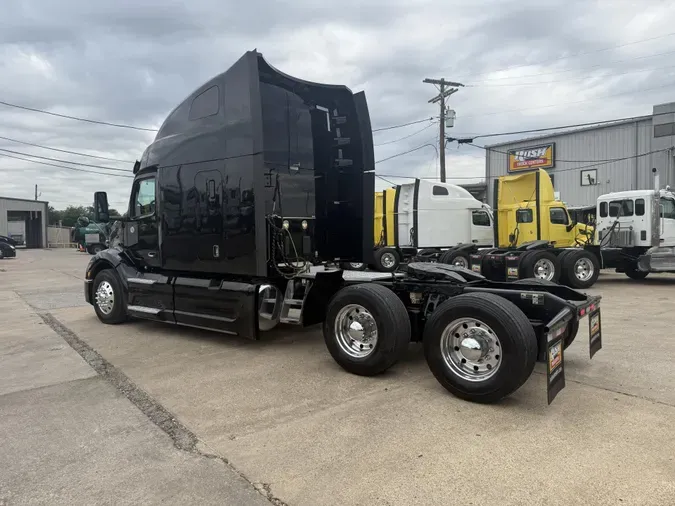 2022 Peterbilt 579