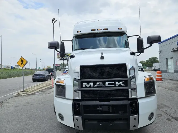 2020 MACK ANTHEM AN64T
