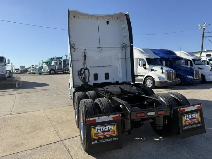 2021 Peterbilt 579976b35c7e976af980394787c633f460b