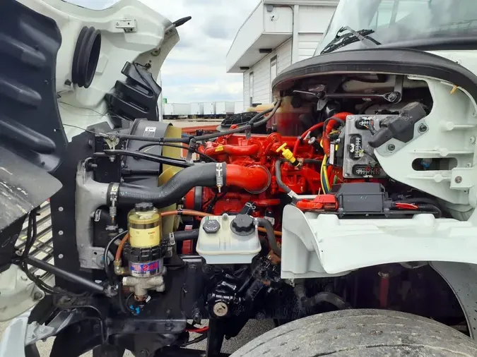 2019 FREIGHTLINER M2 106