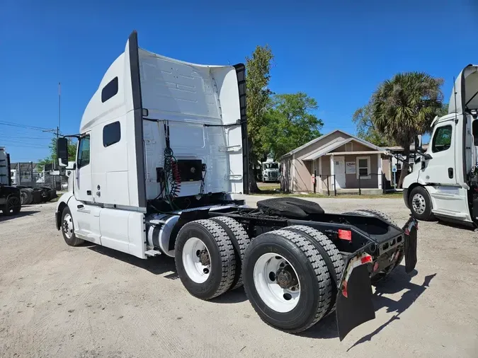 2020 VOLVO VNL64T-760976f7b194ecae11013f77ffbc6bca21b