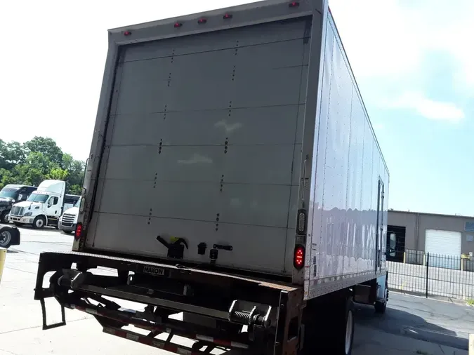 2016 FREIGHTLINER M2 106