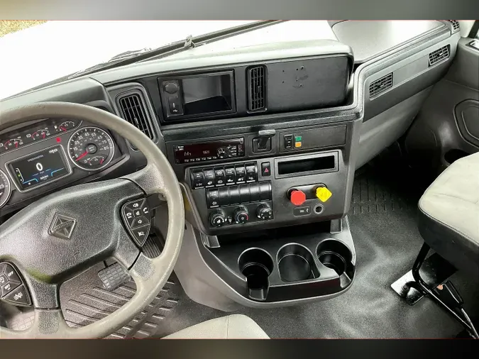 2019 INT LT625 6x4