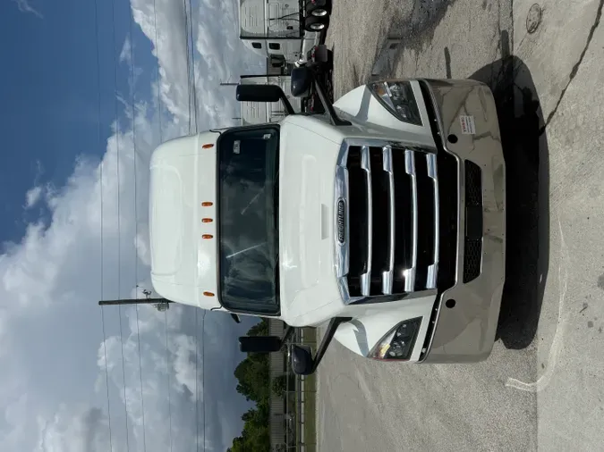 2020 Freightliner Cascadia 126
