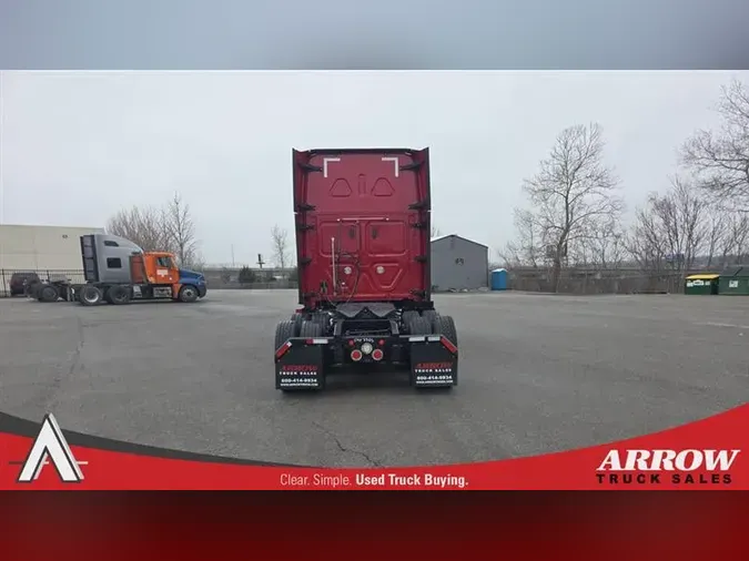 2021 FREIGHTLINER CA126