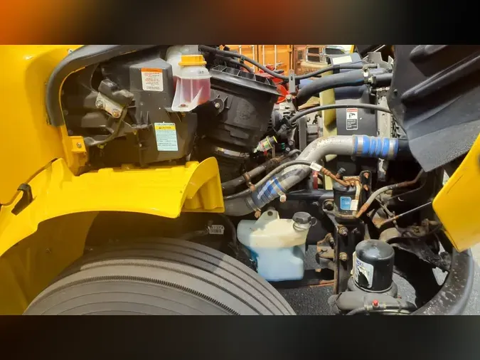 2021 FREIGHTLINER/MERCEDES M2 106