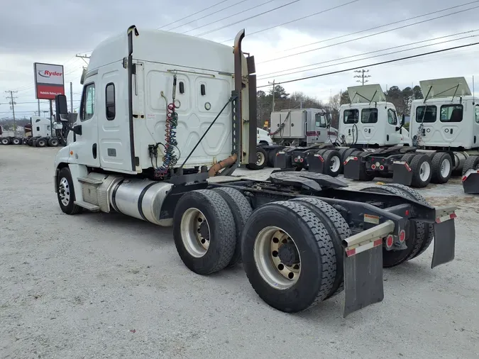 2018 FREIGHTLINER/MERCEDES CASCADIA 125