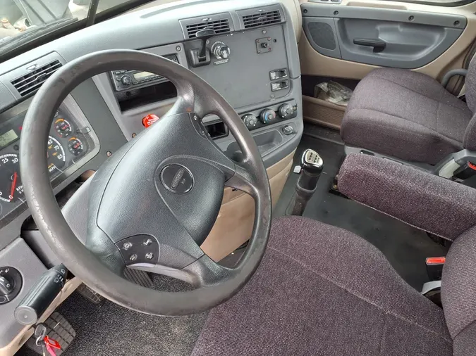 2015 FREIGHTLINER/MERCEDES CASCADIA 125