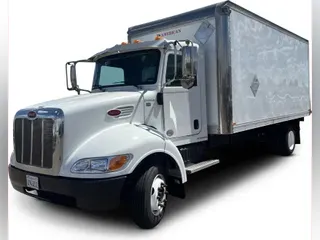 2019 Peterbilt 325