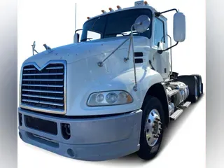 2014 Mack Pinnacle