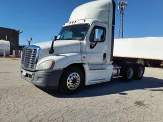 2016 FREIGHTLINER/MERCEDES CASCADIA 125