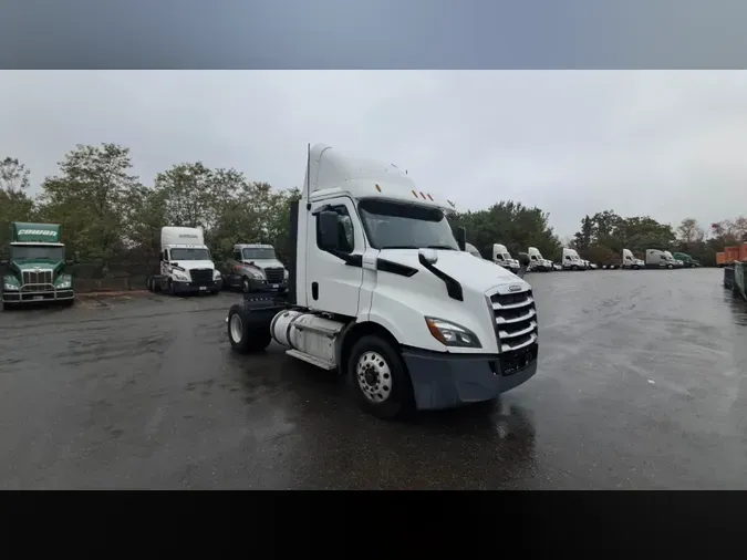 2018 Freightliner Cascadia 12697935c4a543efb8fc1352bbd74c5fac9