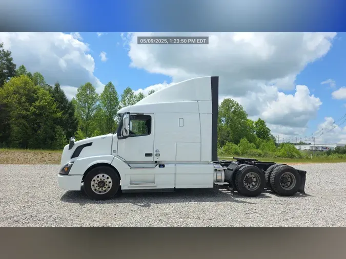 2018 Volvo VNL 740