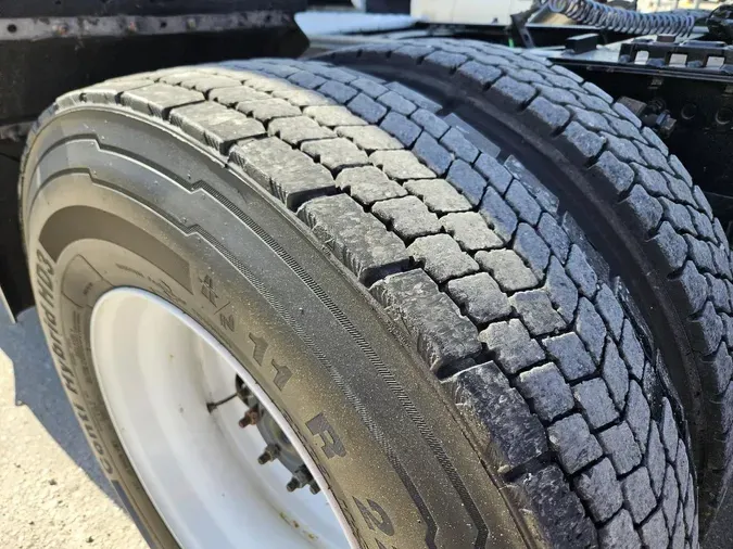 2020 FREIGHTLINER Cascadia 126