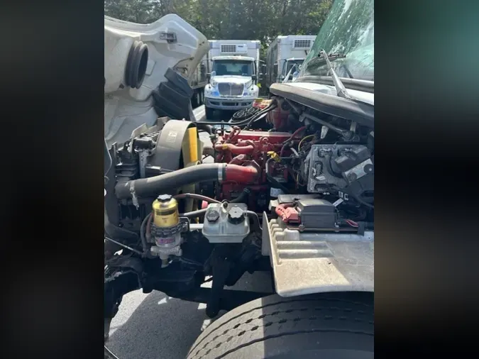 2021 FREIGHTLINER/MERCEDES M2 106