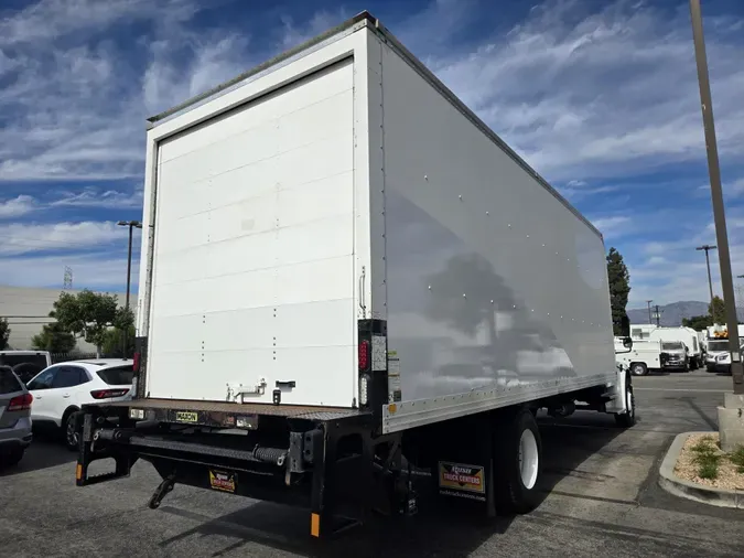 2018 Freightliner Business Class M2 106