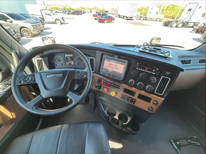 2023 Freightliner Cascadia 116