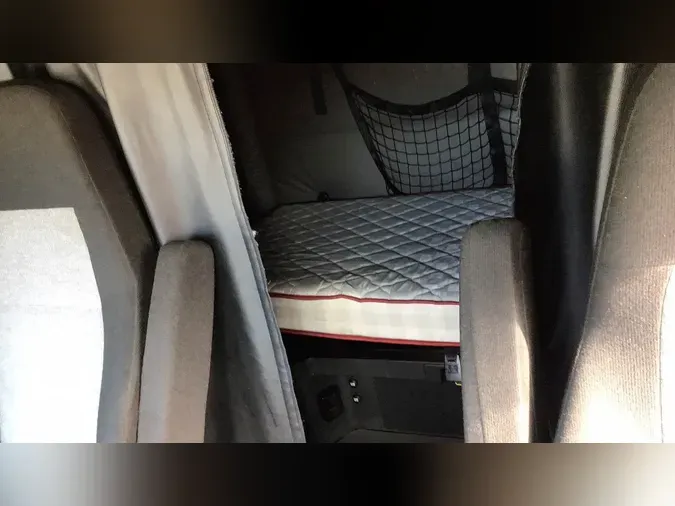 2022 Freightliner Cascadia 126