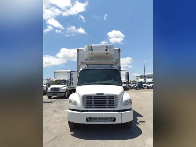 2017 FREIGHTLINER M2 106