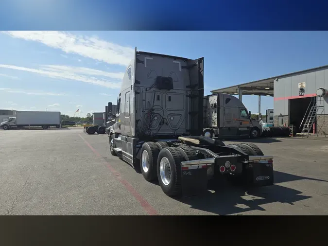 2023 Freightliner Cascadia 12697a41ade0f78adb642a9c621818e4039