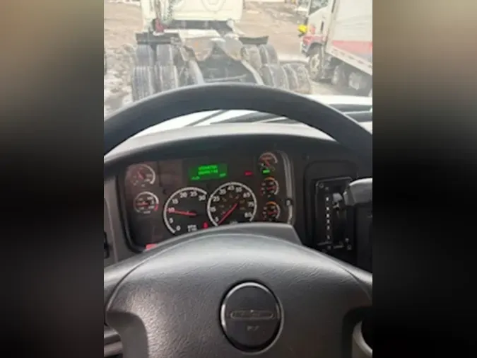 2018 FREIGHTLINER/MERCEDES M2 106