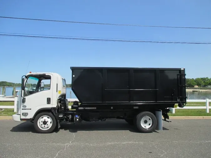 2014 ISUZU NRR