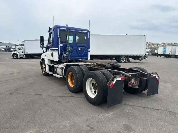 2020 FREIGHTLINER/MERCEDES CASCADIA 12597aa464d04b30413748d8fe2e0f217cd