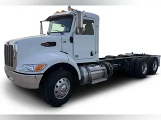 2018 Peterbilt 348