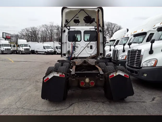 2016 FREIGHTLINER/MERCEDES CASCADIA 125