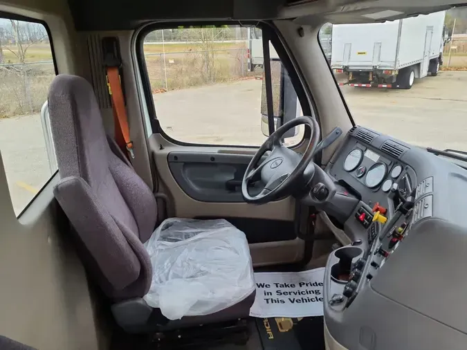 2020 FREIGHTLINER/MERCEDES CASCADIA 12597b1b7aea0906f2f21c373f2b97d99f9