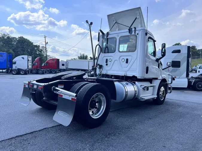 2021 Freightliner Cascadia