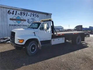 1995 FORD F700
