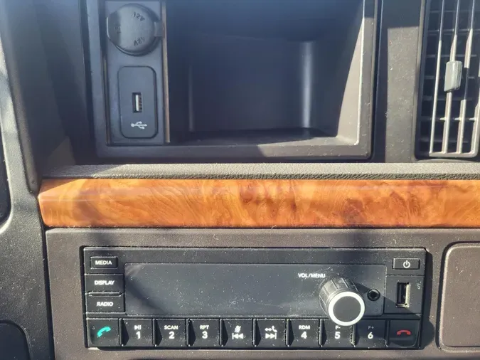 2022 International LT625