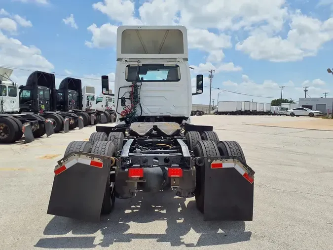 2020 NAVISTAR INTERNATIONAL LT625 DAYCAB T/A