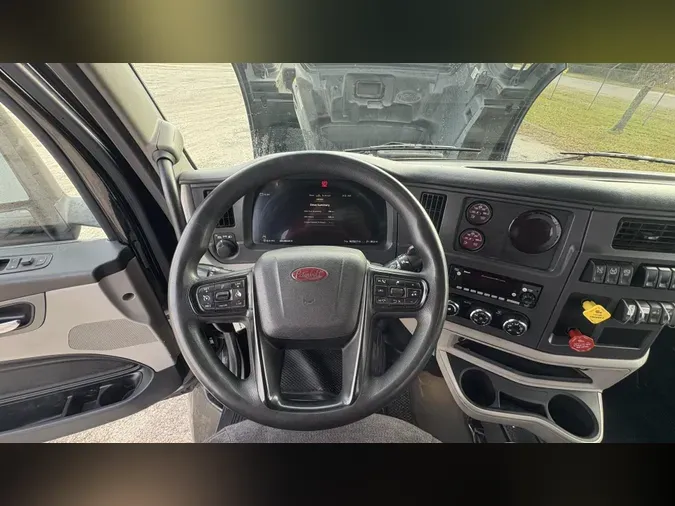 2022 Peterbilt 57997bf30b56d04d24f583645d78cce4856