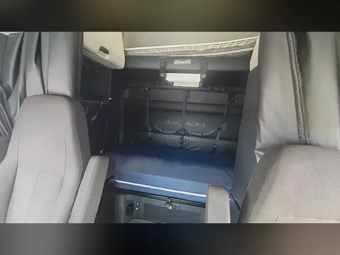 2023 Freightliner Cascadia 126