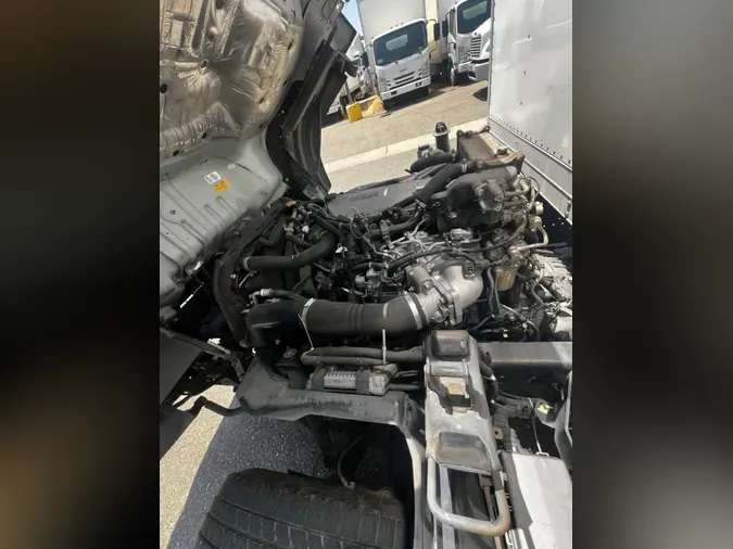 2019 ISUZU NPR HD