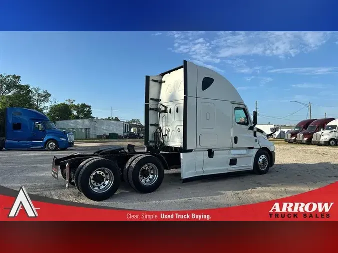 2021 FREIGHTLINER CA126