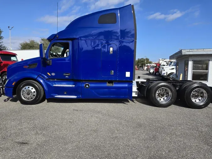 2022 Peterbilt 579