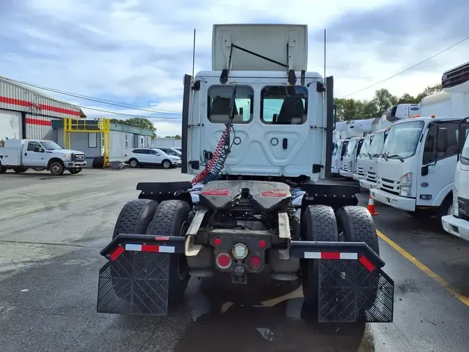 2020 FREIGHTLINER/MERCEDES NEW CASCADIA 116