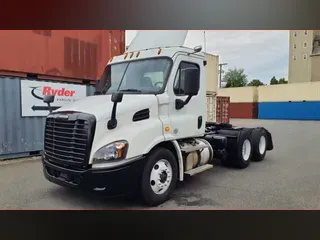 2020 FREIGHTLINER/MERCEDES CASCADIA 113