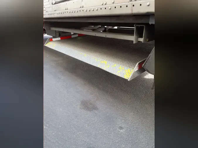 2015 UTILITY TRAILERS VS2RA 48/162/102