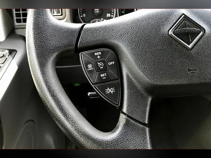 2022 INT LT625 6x4