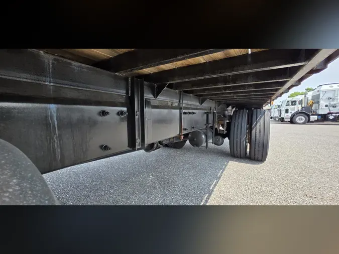 2020 Peterbilt 337