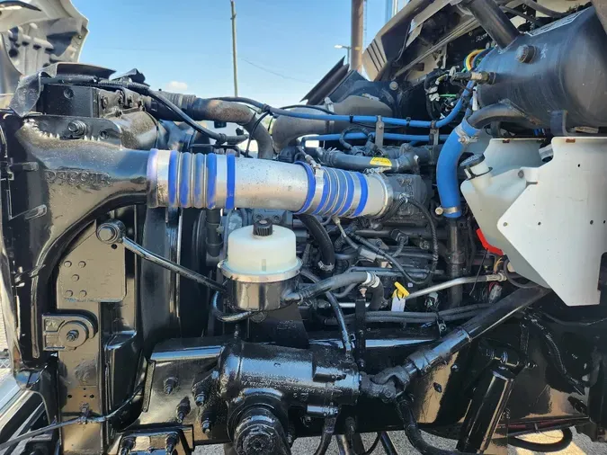 2018 KENWORTH T370