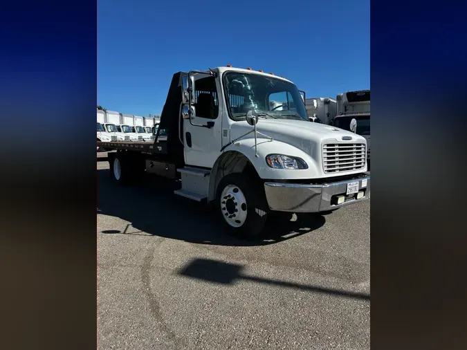 2019 FREIGHTLINER M2 106