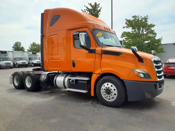 2019 FREIGHTLINER NEW CASCADIA PX12664