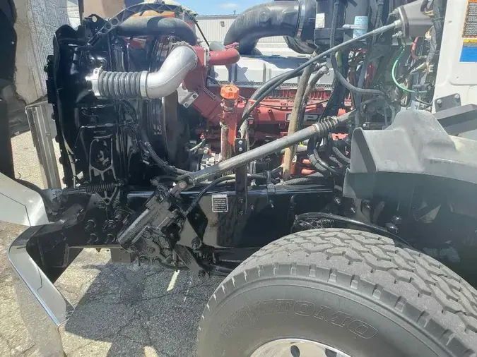 2016 MACK GU813